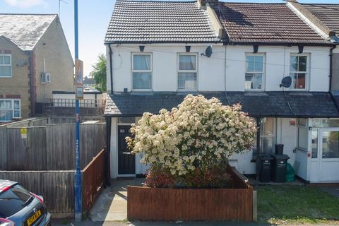 Whitehill Road, Gravesend 2 bed end of terrace house for sale