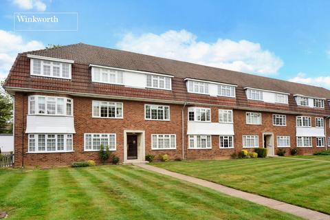 Hemingford Road, Cheam, Sutton, SM3 2 bed apartment for sale