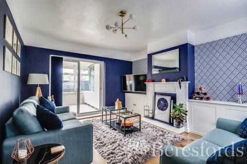 Park Avenue, Chelmsford, CM1 3 bed semi