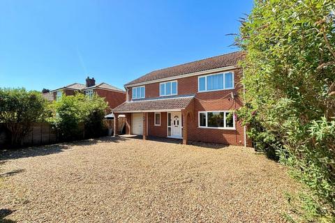 Station Road, Isleham CB7 3 bed detached house for sale