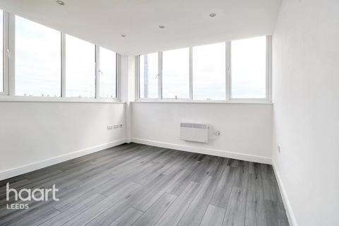 York Road, Leeds 2 bed apartment for sale
