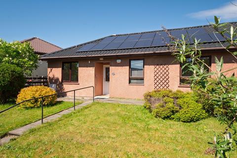 23 Tomcroy Terrace, Pitlochry PH16 5JA 3 bed semi