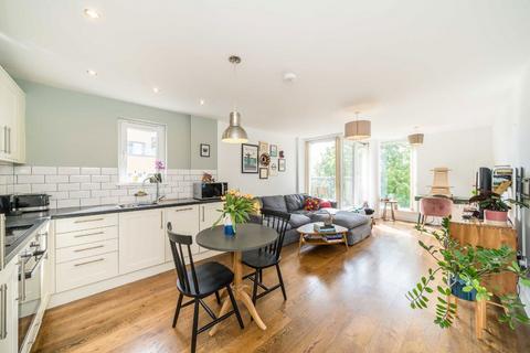 Osiers Road, London SW18 1 bed flat for sale