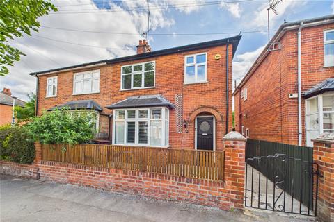 Wantage Road, Reading, Berkshire, RG30 3 bed semi