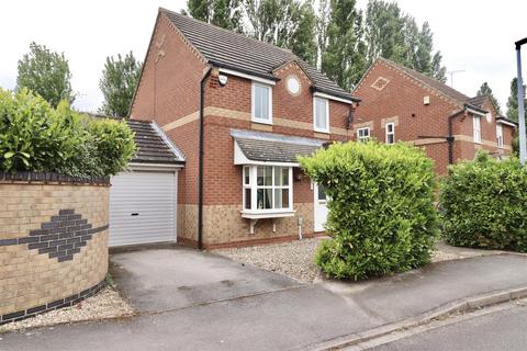 Blackburn Avenue, Brough 3 bed detached house for sale