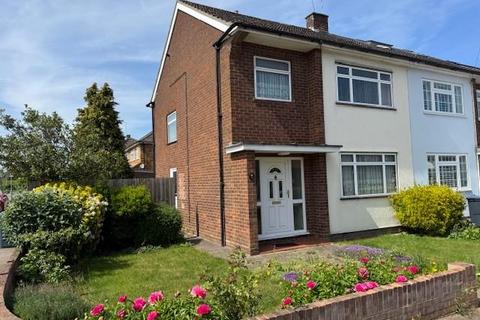 Linkside Road, Bishops Stortford CM23 3 bed semi