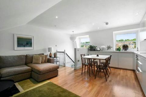 St. Johns Way  Whitehall Park N19 3RQ 3 bed flat for sale