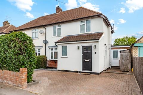 Loftin Way, Chelmsford, Essex, CM2 3 bed semi
