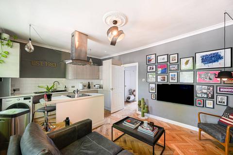 Vassall Road, Oval, London, SW9 1 bed flat for sale