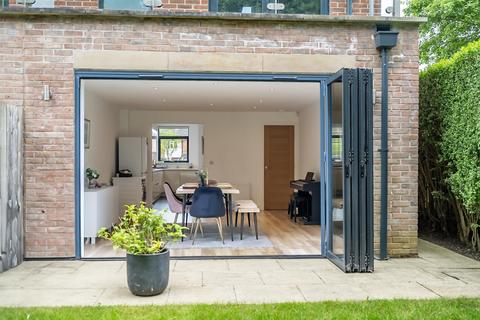 New Lane, York, YO24 4NT 4 bed townhouse for sale
