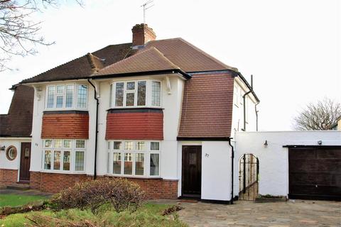 Mead Way, Hayes, Bromley, BR2 3 bed semi