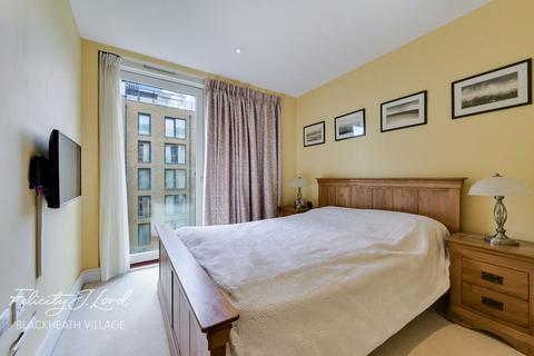 Tizzard Grove, London 3 bed apartment for sale