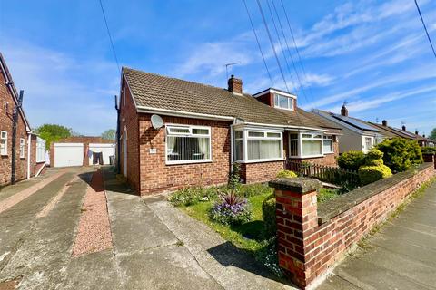 2 bedroom semi-detached bungalow for sale