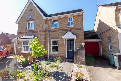 Old Warren, Taverham, Norwich, NR8 6GA 2 bed semi