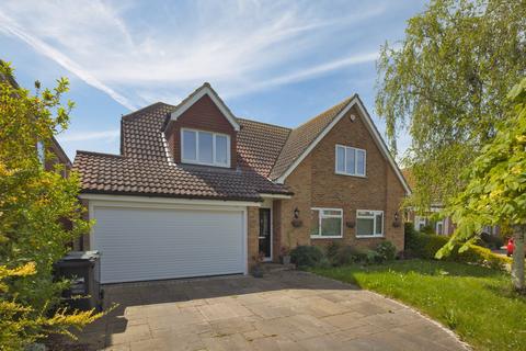 Whiteness Green, Broadstairs, CT10 5 bed detached house for sale