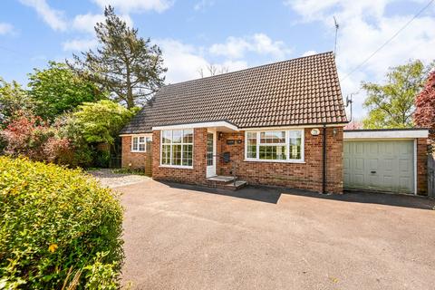 Front Road, Woodchurch, Ashford, TN26 2 bed detached house for sale