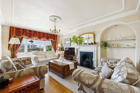 South Hill, Felixstowe, Suffolk, IP11 6 bed detached house for sale