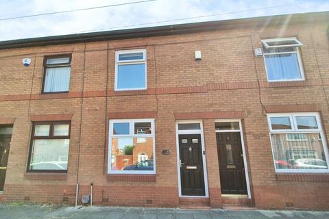 Broadfield Road, Stockport SK5 2 bed terraced house for sale