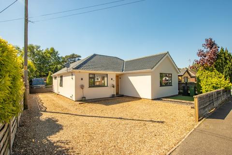 Woodside Close, Dersingham, 3 bed detached bungalow for sale