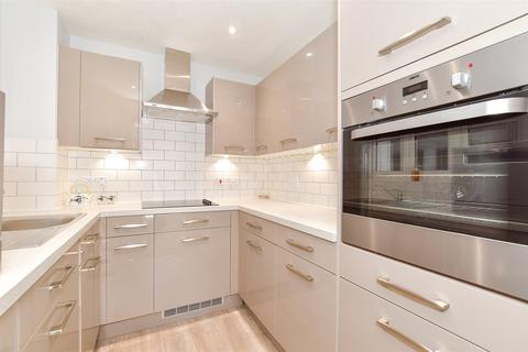 The Hornet, Chichester, West Sussex 1 bed ground floor flat for sale