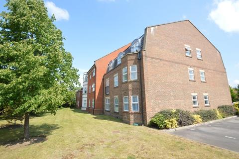 Clarendon Court 2 bed apartment for sale