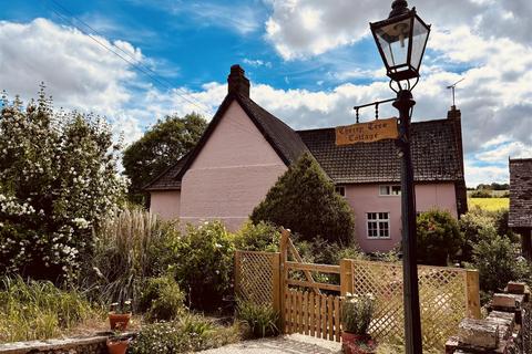 Lower Street, Ipswich IP6 4 bed detached house for sale
