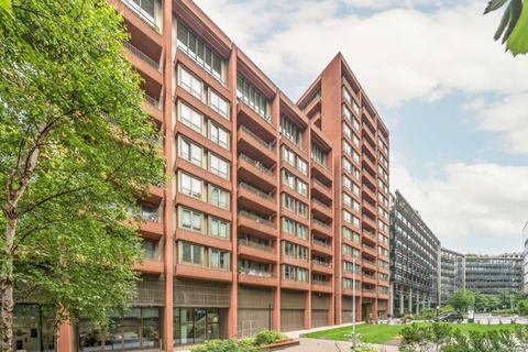 Canal Reach, London N1C 2 bed flat for sale