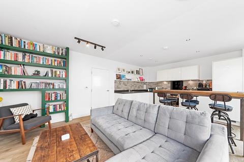 Lambourne House, Apple Yard, Anerley... 2 bed flat for sale