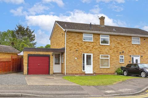 Swallow Road, Larkfield, Aylesford... 3 bed semi