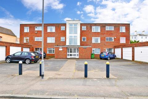 South Road, Hythe, Kent 2 bed ground floor flat for sale