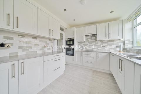 Cameron Road, Bromley, Kent, BR2 3 bed bungalow for sale