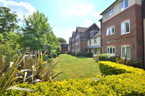 Branksomewood Road, Fleet GU51 1 bed apartment for sale
