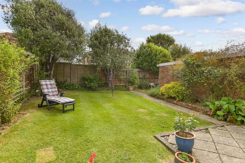 Nutley Crescent, Goring
