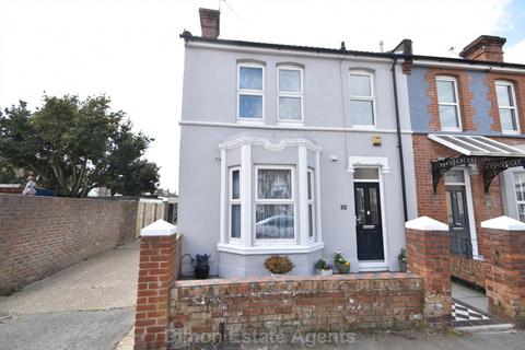 Sydney Road, Gosport 4 bed end of terrace house for sale