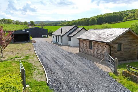 Halfway, Llandovery, Carmarthenshire. 3 bed detached house for sale