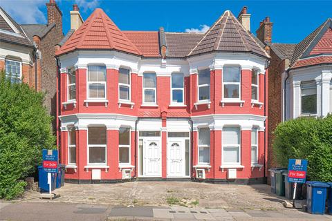 Wilton Road, London, N10 4 bed apartment for sale