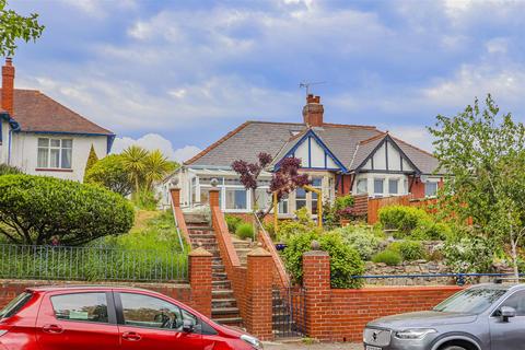 Gladstone Road, Barry 3 bed semi