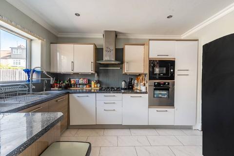 Locket Road, Harrow Weald, Harrow, HA3 4 bed semi