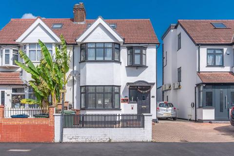 Locket Road, Harrow Weald, Harrow, HA3 4 bed semi