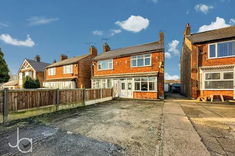 Mersea Road, Colchester CO2 3 bed semi