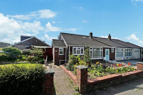 Manley Crescent, Westhoughton, BL5 4 bed semi