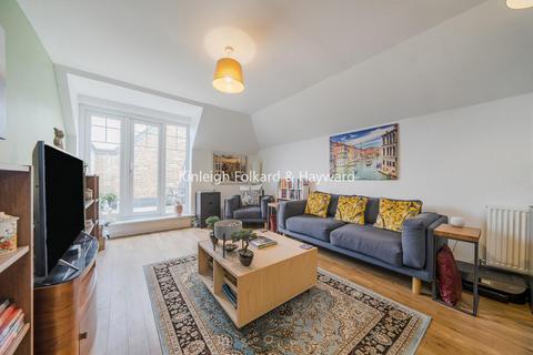 Wells View Drive, Bromley, Kent, BR2 2 bed flat for sale