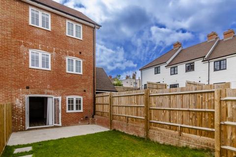 Oast Gardens, Henwood Green Road... 4 bed semi