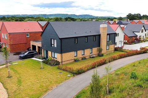 Romaine Road, Cranleigh 4 bed detached house for sale