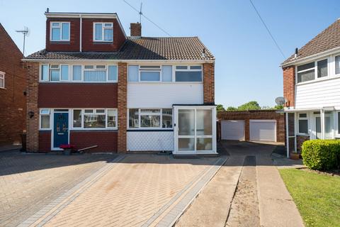Pembury Way, Gillingham ME8 3 bed semi