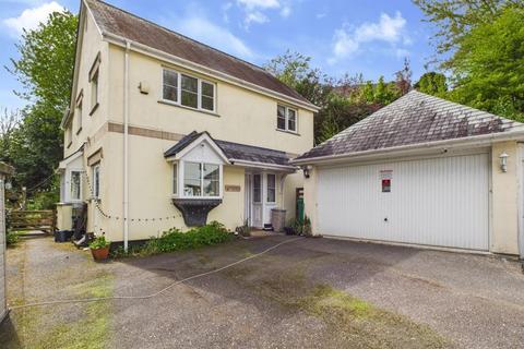 5 bedroom house for sale