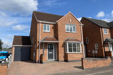 The Crest, Linton DE12 3 bed detached house for sale