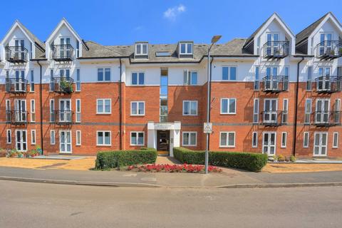 Worcester Court, St. Albans AL1 2 bed apartment for sale