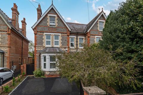 Christchurch Gardens, Reading, Berkshire 6 bed semi
