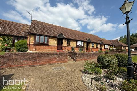 2 bedroom semi-detached bungalow for sale